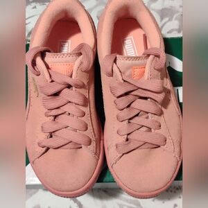 Puma Suede Classic Little Kids Shoes, Size: 11c, Color: dessert Flower NEW